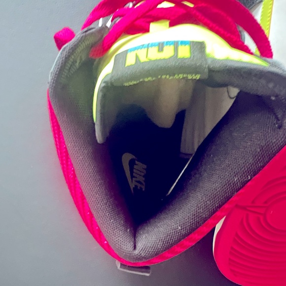 Nike Dunk High London 2012 Fireberry size US 12M - Picture 7 of 10